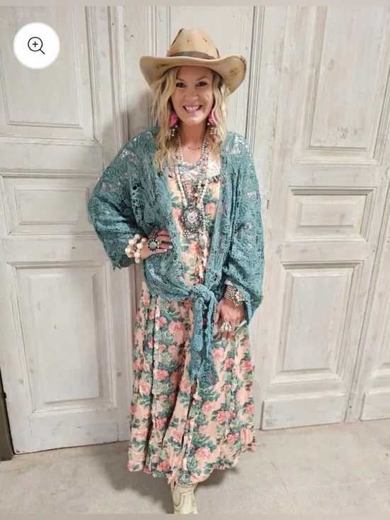 NEW!! 🔥 A Rare Bird Crochet 🦋 Butterfly Throwover Cardigan Boho Lace O/S NWT - Picture 11 of 11